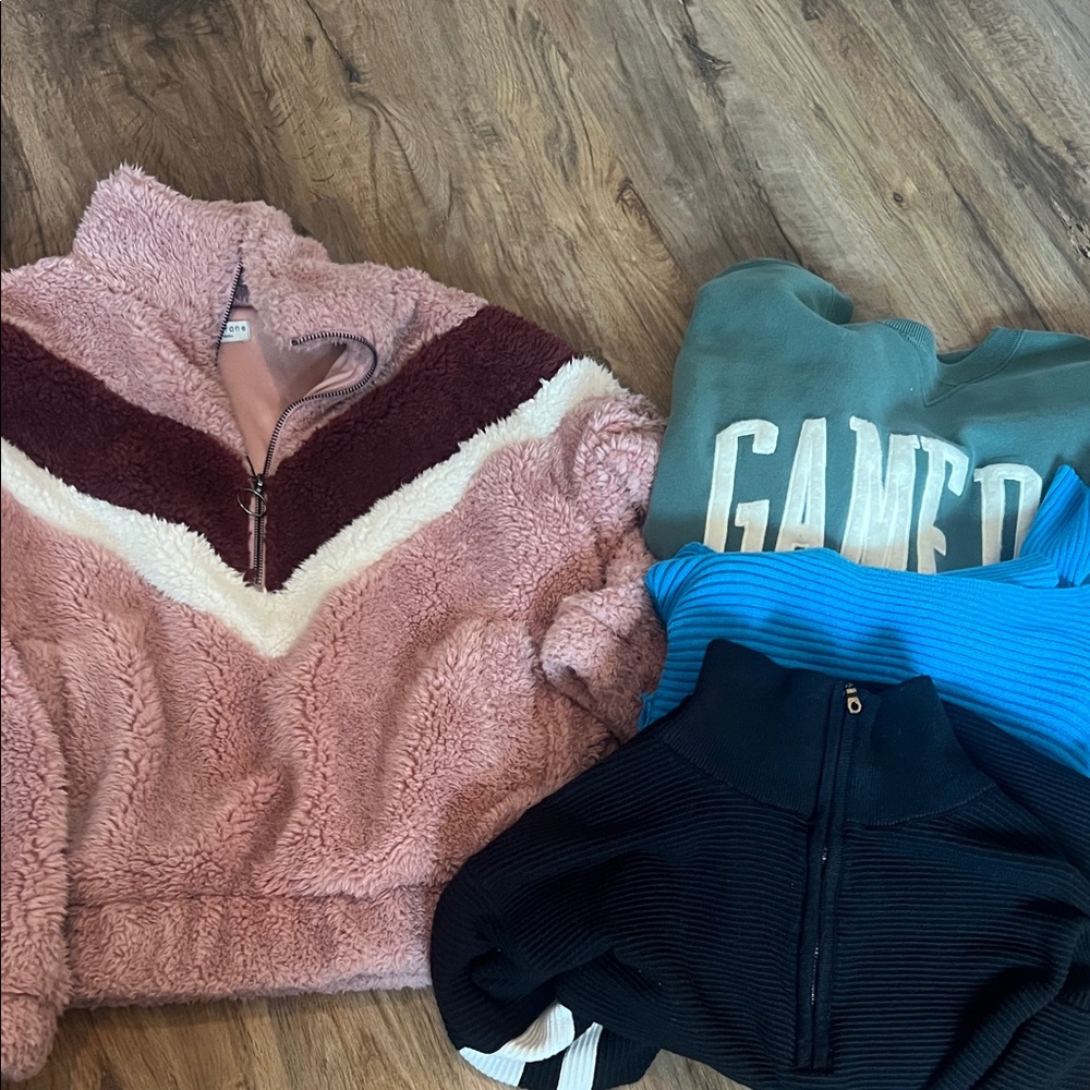 Pink and Burgundy Women's Sweater